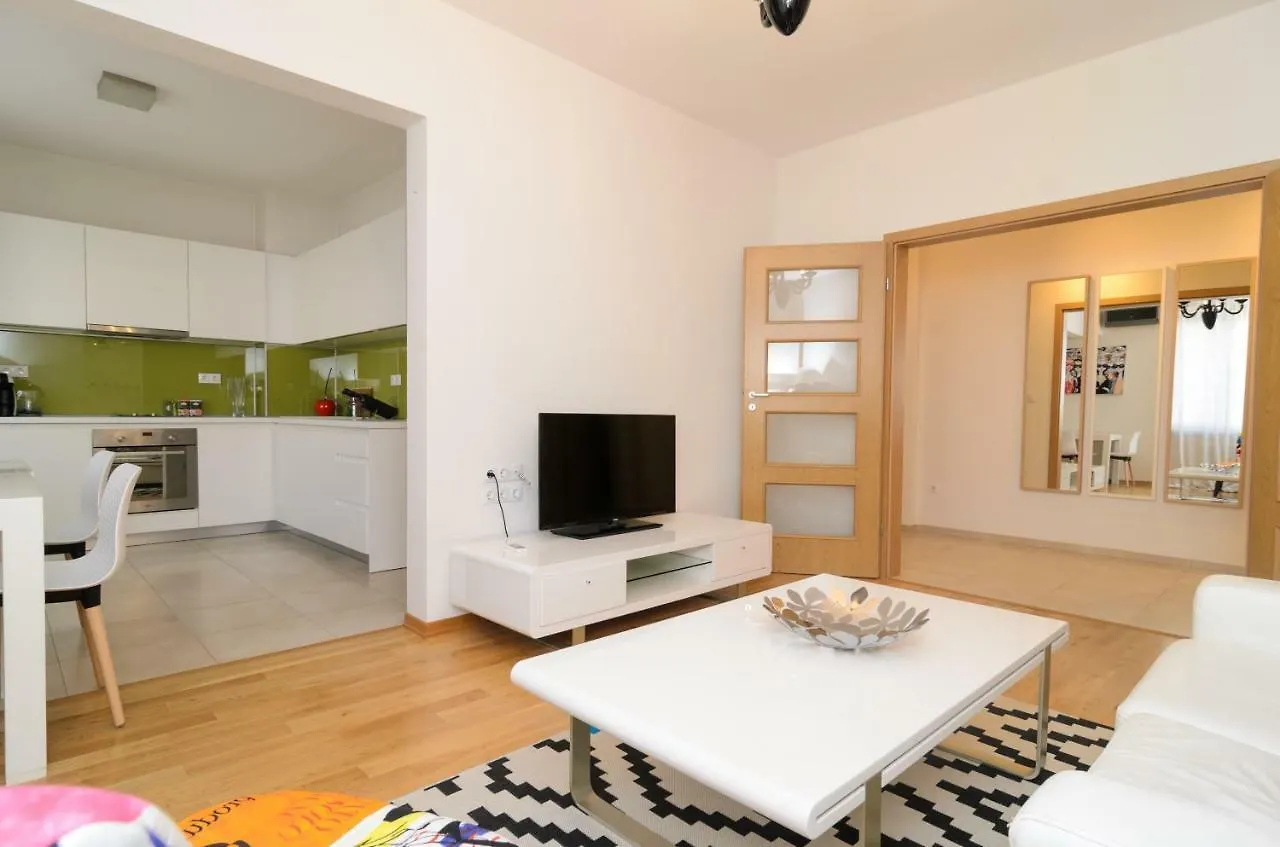 Rise & Shine Sofia Luxury Apartment By Flat Mаnager